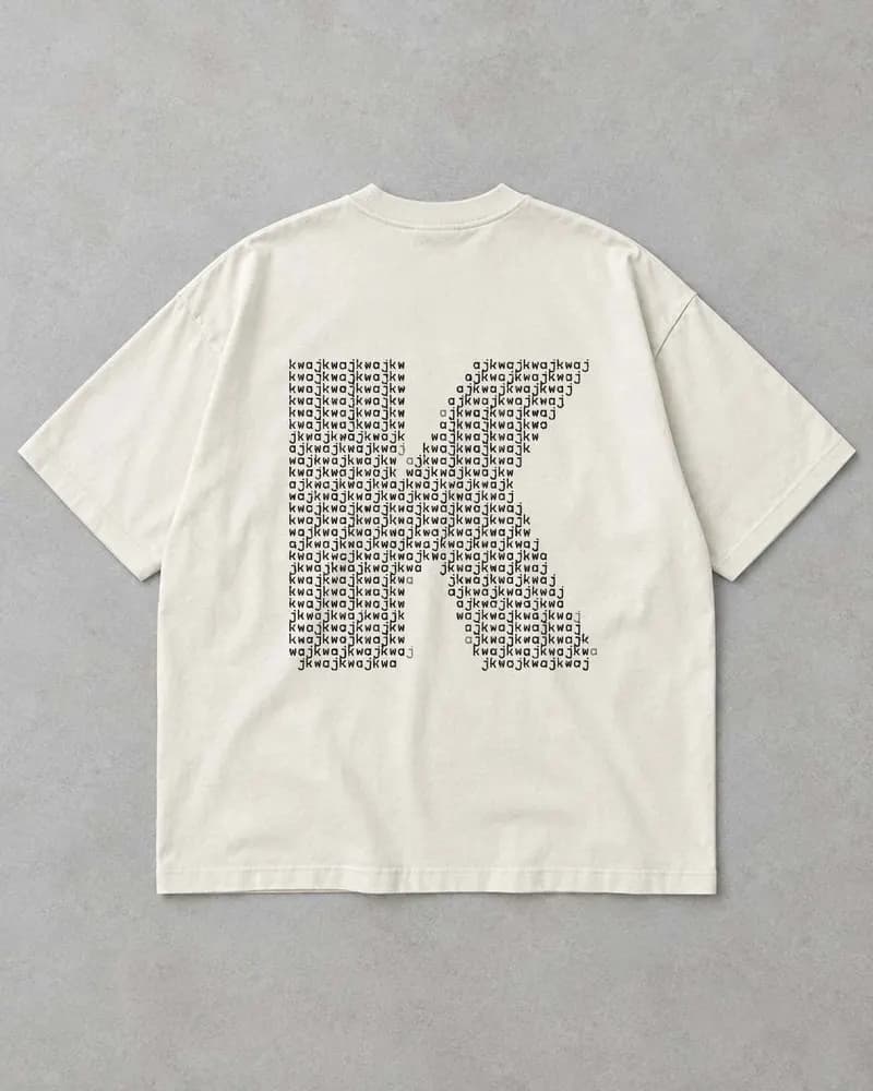 Tee [kwaj] Os, K en caractères mono au dos